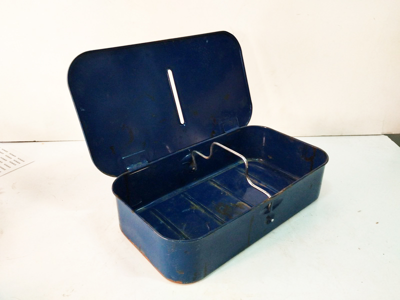 caja limpieza calzado metal 9x37x21 1u